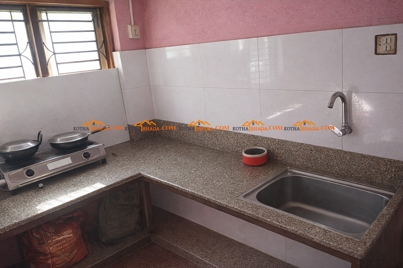 SIngle Room available for rent  at Minbhawan/Shankhamul